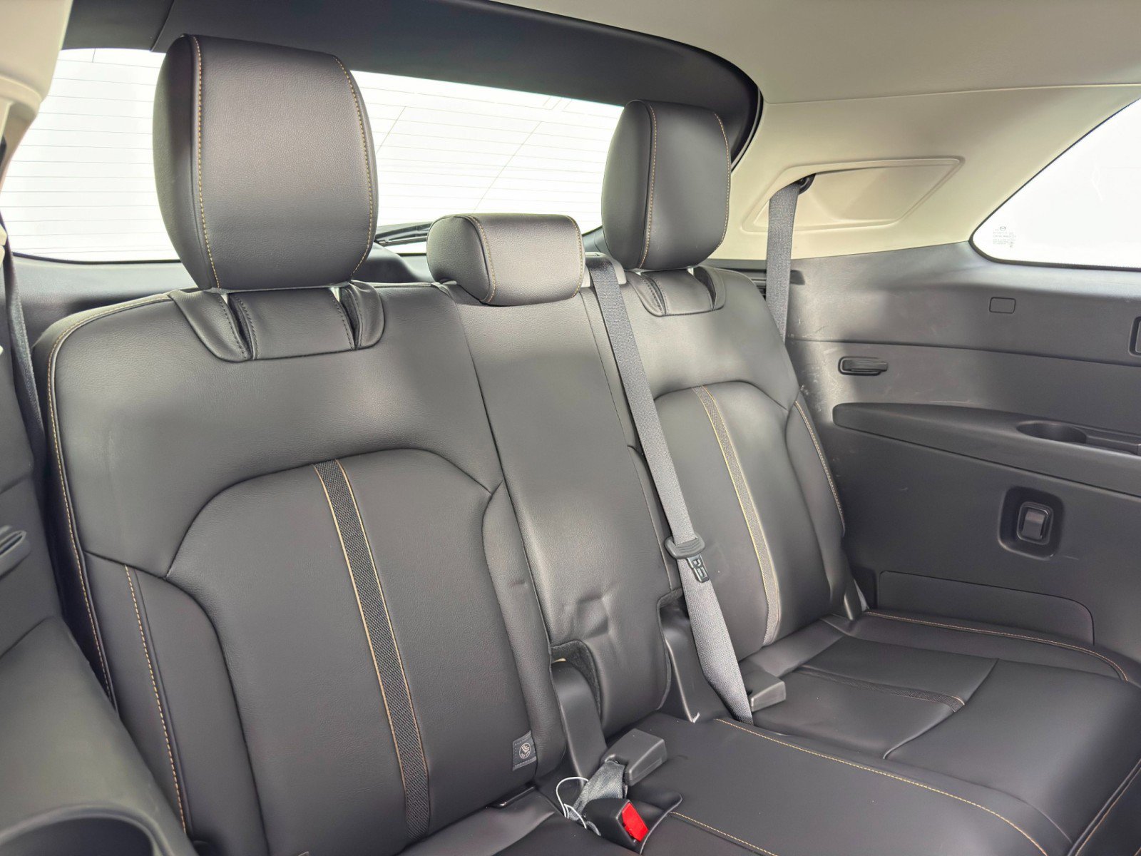 Used 2024 MAZDA CX-90 3.3 Turbo w/ Select Package image 35