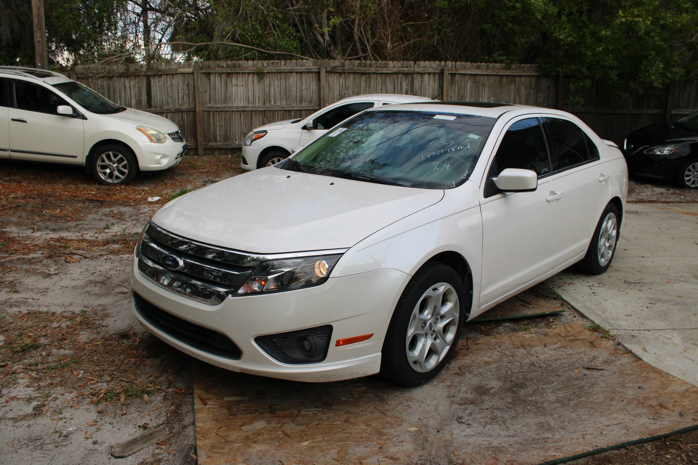 Used 2011 Ford Fusion SE w/ 202A Rapid Spec Order Code FWD image 13