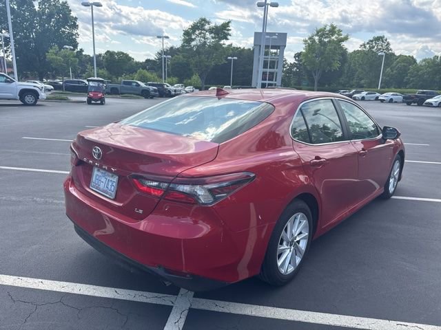 Used 2024 Toyota Camry LE w/ Convenience Package FWD image 4