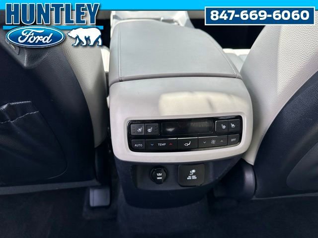 Used 2023 Hyundai Palisade Limited AWD/4WD image 20
