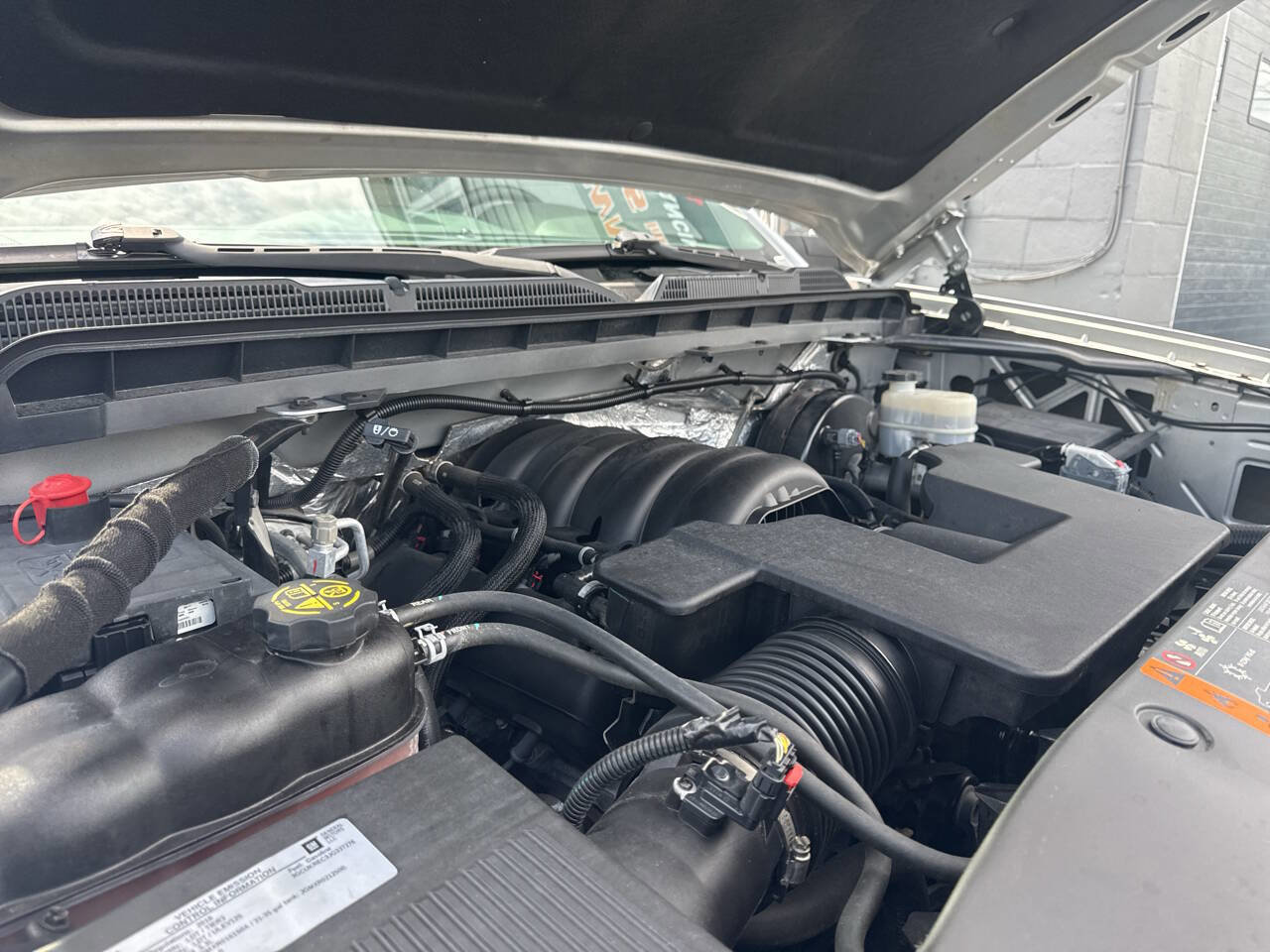Used 2018 Chevrolet Silverado 1500 LT w/ All Star Edition AWD/4WD image 12