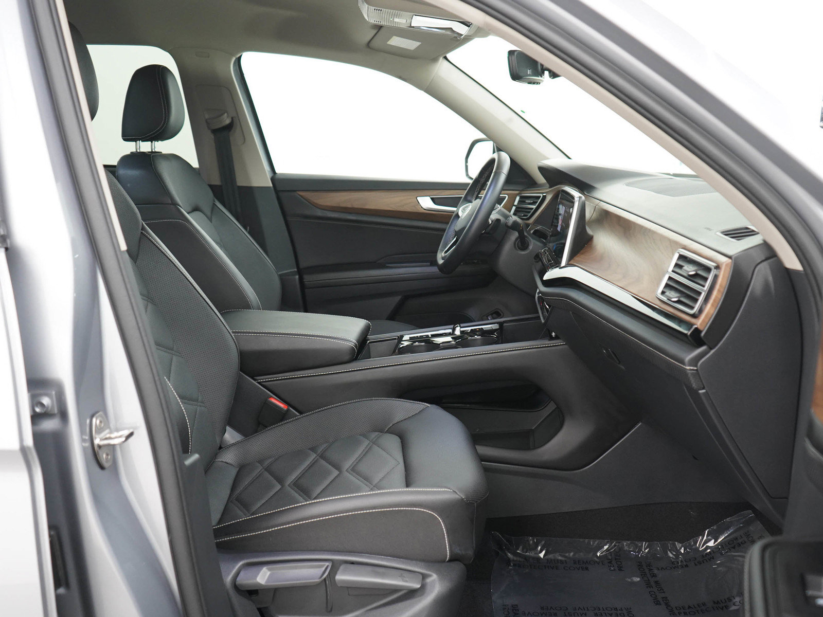 Used 2026 Volkswagen Atlas SE AWD/4WD image 11