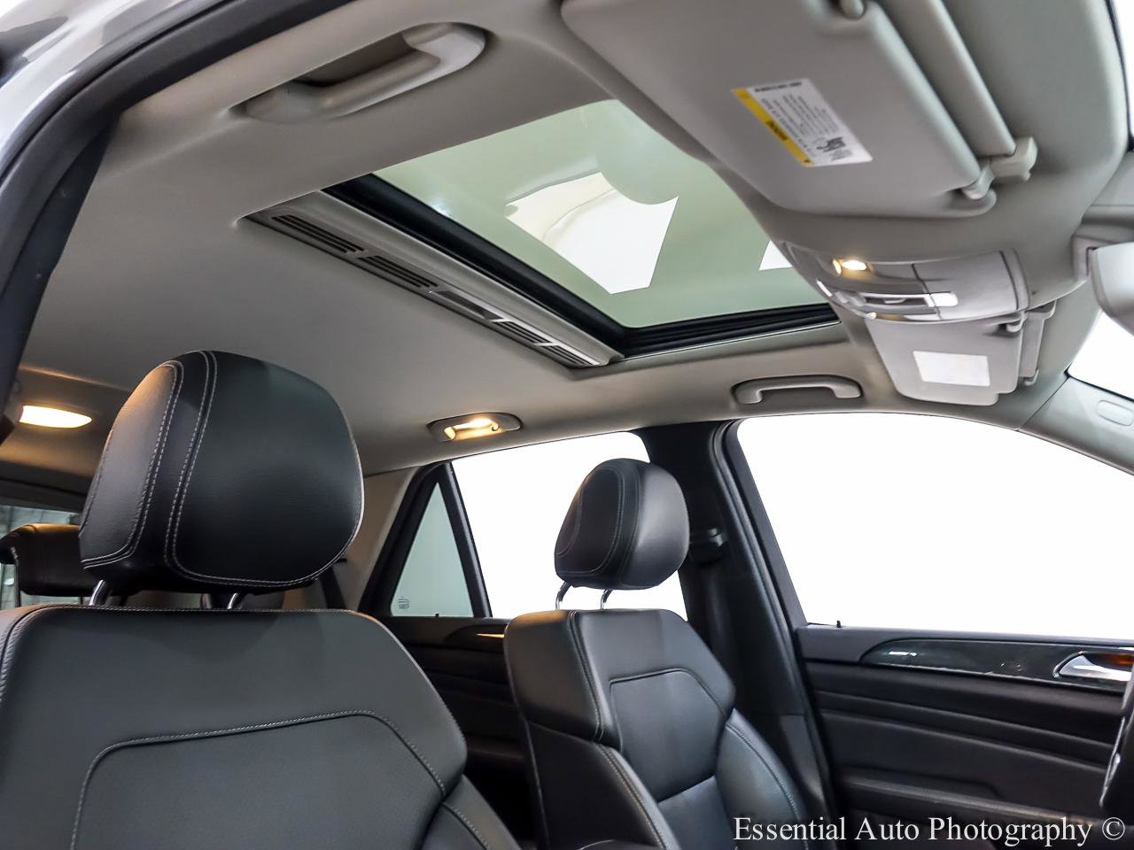 Used 2015 Mercedes-Benz ML 350 4MATIC image 34