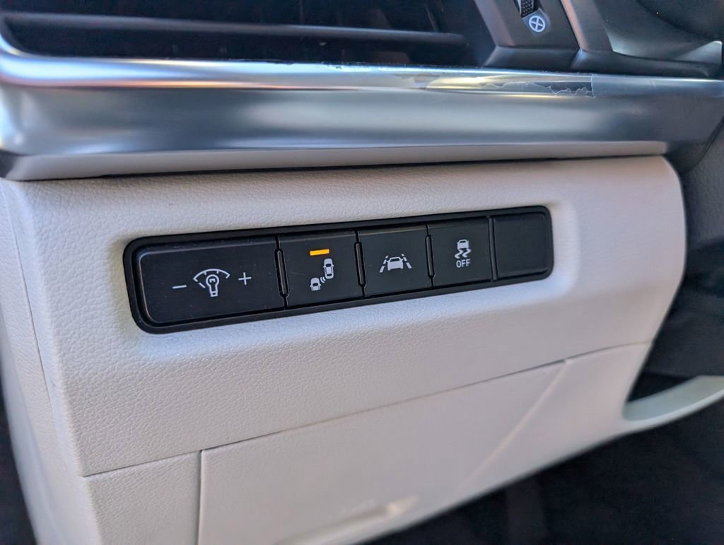 Used 2022 Kia Telluride S image 16