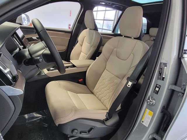 New 2026 Volvo XC90 B6 Plus w/ Protection Package Premier AWD/4WD image 7