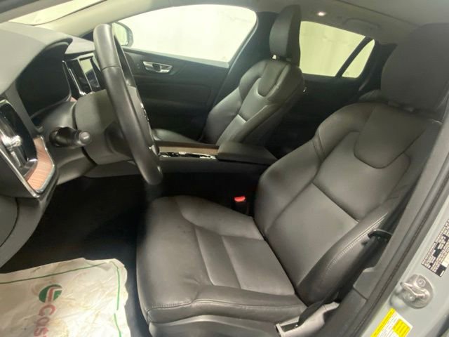 Certified 2025 Volvo V60 B5 Cross Country Plus image 10