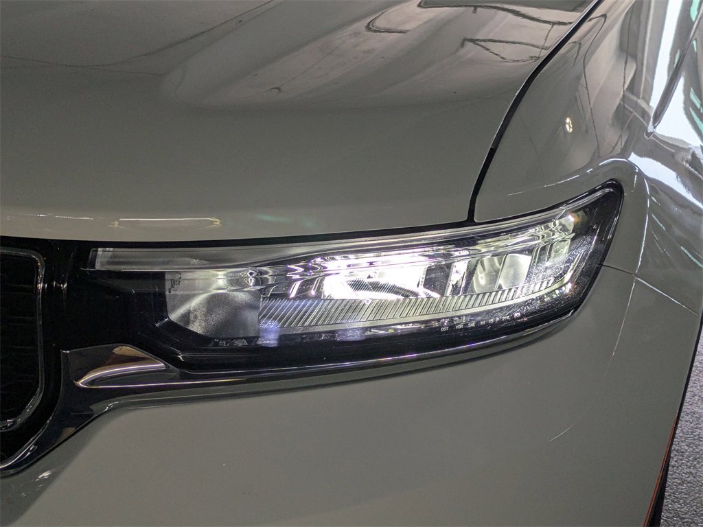 New 2025 Jeep Grand Cherokee Limited image 10