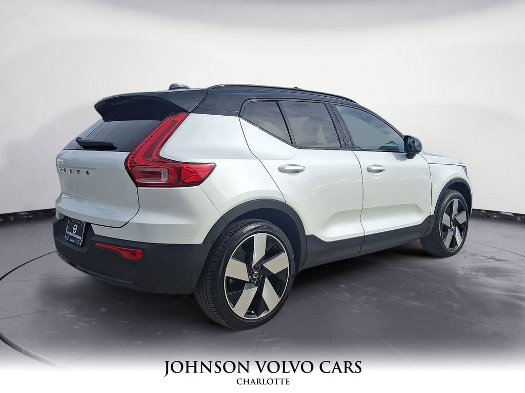 New 2026 Volvo EX40 Plus w/ Climate Package image 12