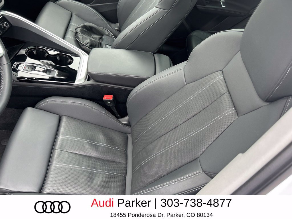 Used 2025 Audi Q5 Premium Plus w/ Premium Plus AWD/4WD image 14