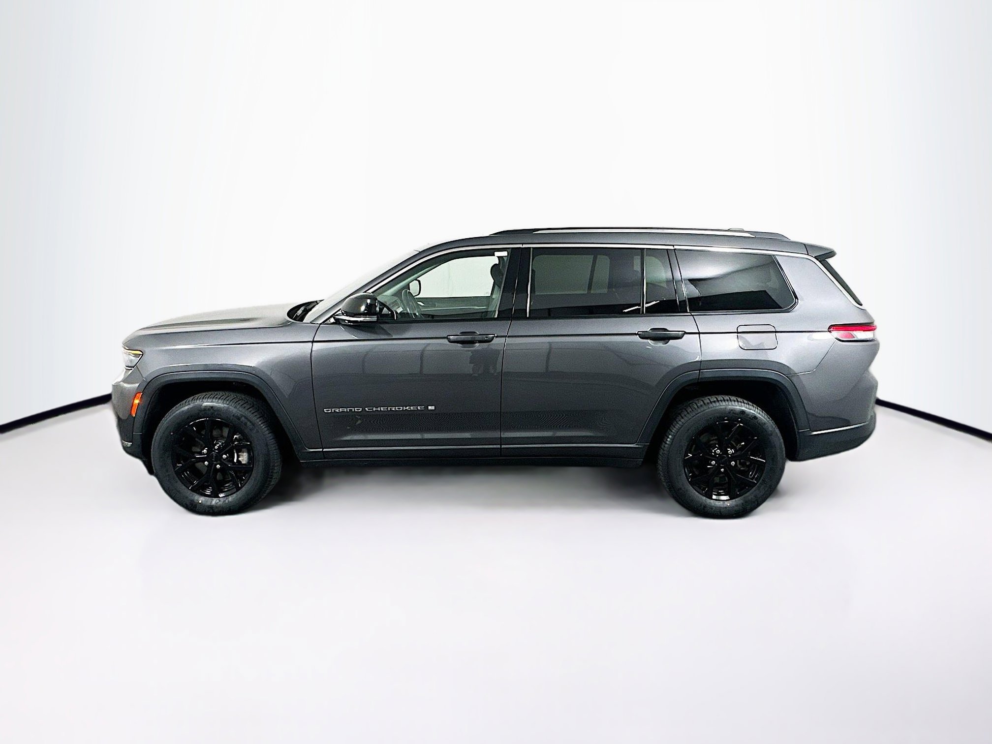 Used 2021 Jeep Grand Cherokee L Limited image 4