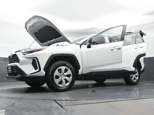 Certified 2023 Toyota RAV4 LE AWD/4WD image 42