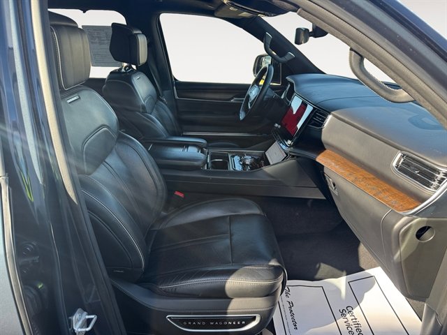 Used 2023 Jeep Grand Wagoneer L Series II image 15