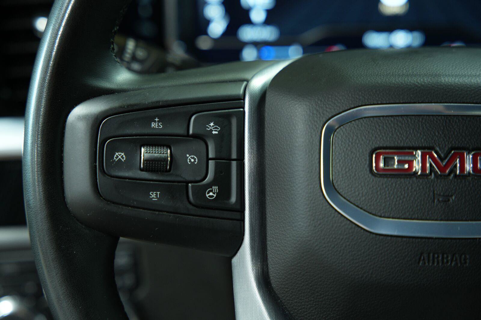 Used 2025 GMC Sierra 1500 SLT AWD/4WD image 45