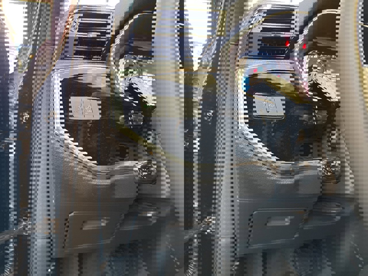 New 2025 Audi Q3 2.0T Premium image 35