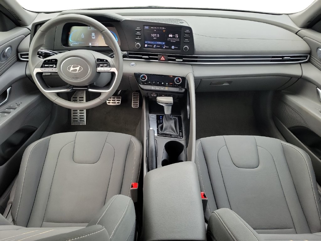 Used 2026 Hyundai Elantra Sport FWD image 11