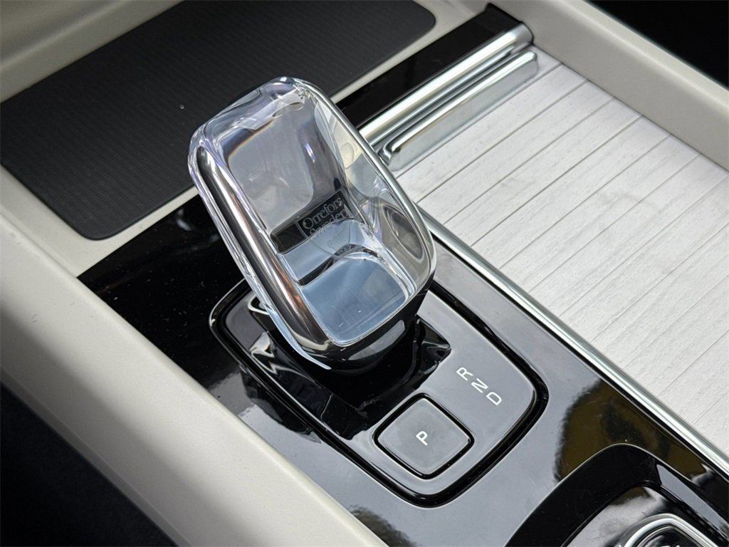 New 2026 Volvo XC60 T8 Ultra w/ Protection Package Premier image 21