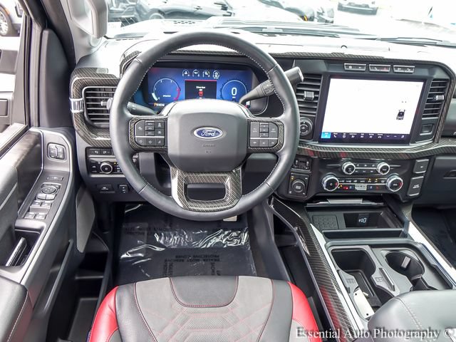 Used 2023 Ford F250 Lariat w/ Lariat Ultimate Package AWD/4WD image 3