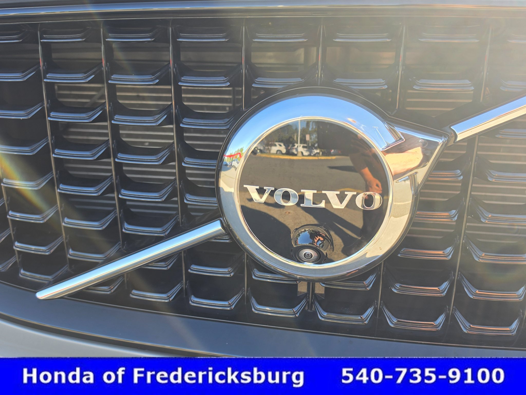 Used 2025 Volvo XC60 T8 Plus w/ Protection Package Premier AWD/4WD image 10