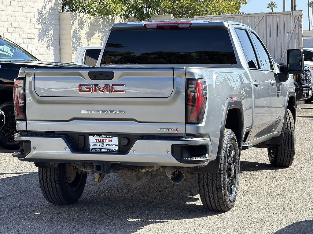 Used 2025 GMC Sierra 2500 AT4 AWD/4WD image 5