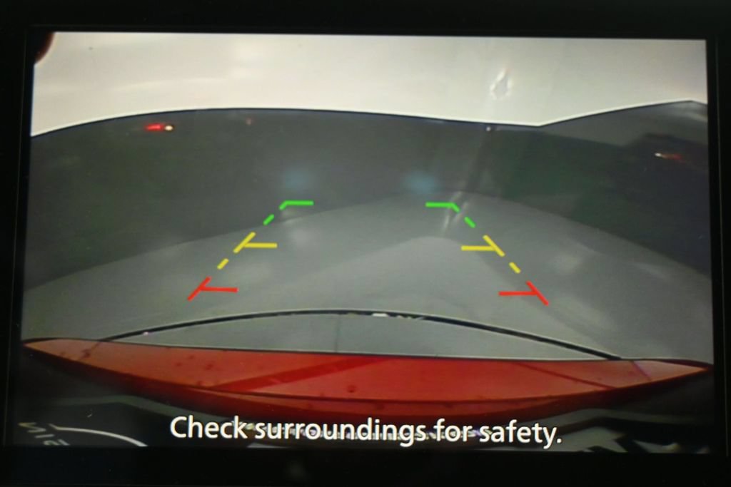 Used 2025 Nissan Rogue S FWD image 17