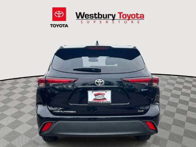 Used 2026 Toyota Highlander XLE AWD/4WD image 9