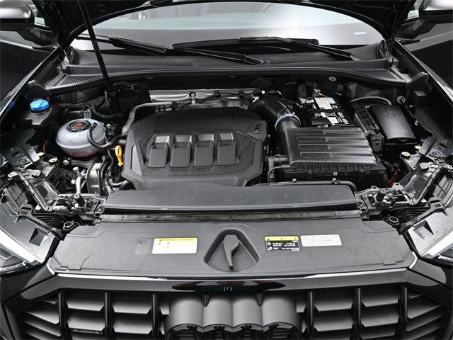 Certified 2025 Audi Q3 2.0T Premium w/ Convenience Package image 39