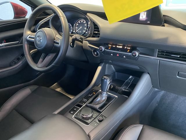Used 2020 MAZDA MAZDA3 Hatchback FWD image 11