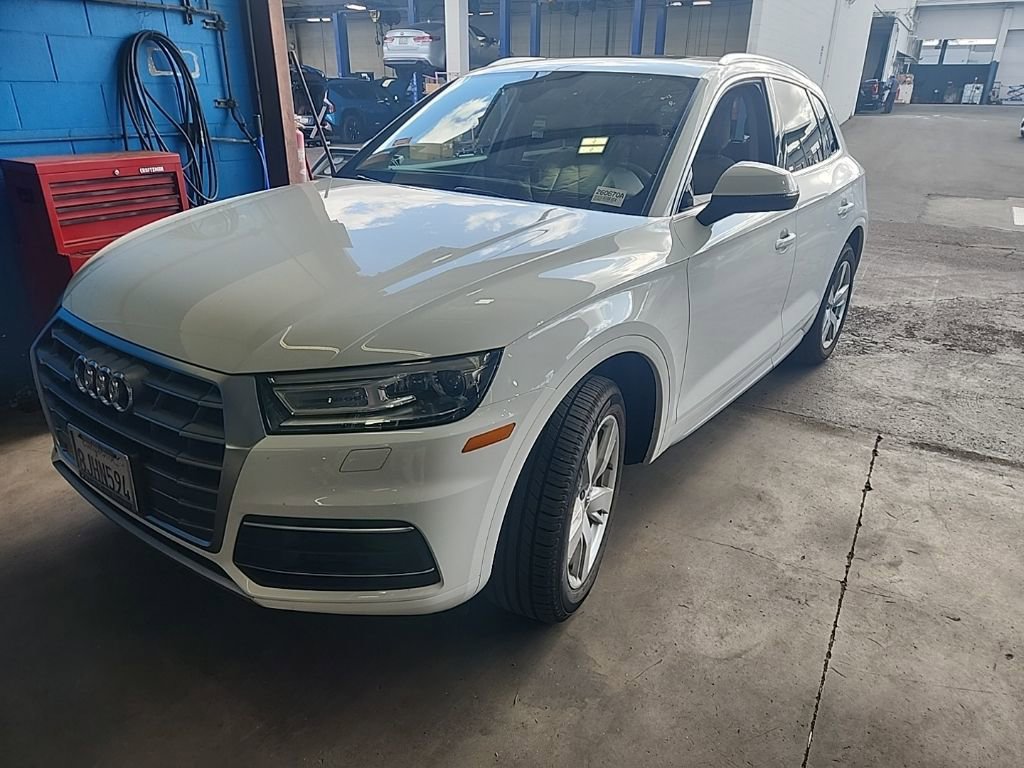 Used 2019 Audi Q5 2.0T Premium w/ Convenience Package image 3