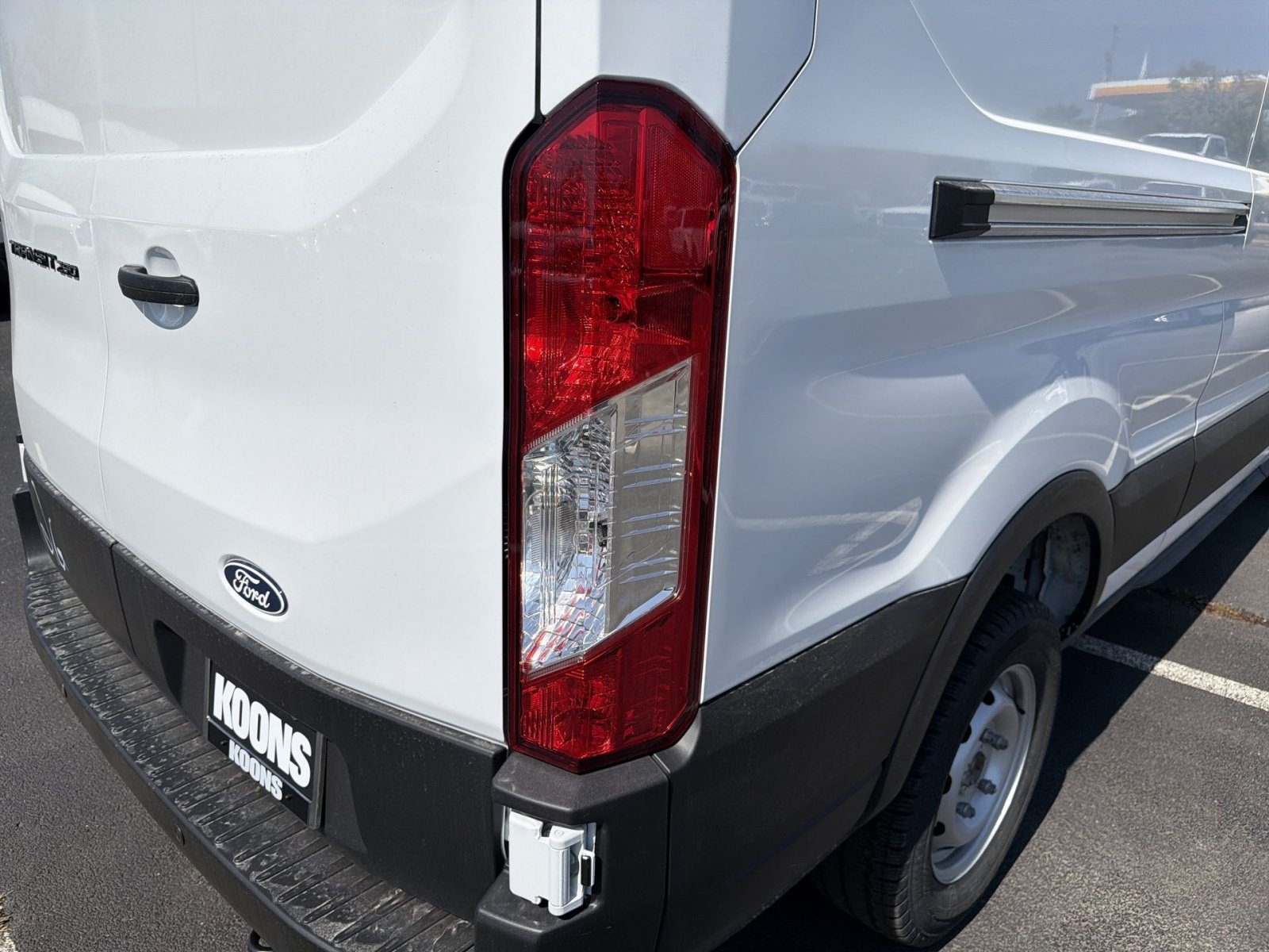 New 2026 Ford Transit 250 148 Medium Roof w/ Load Area Protection Package RWD image 16