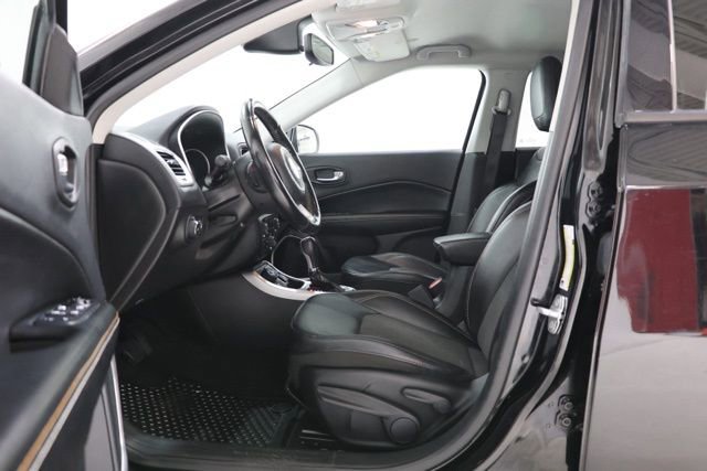 Used 2020 Jeep Compass Latitude w/ Cold Weather Group image 18