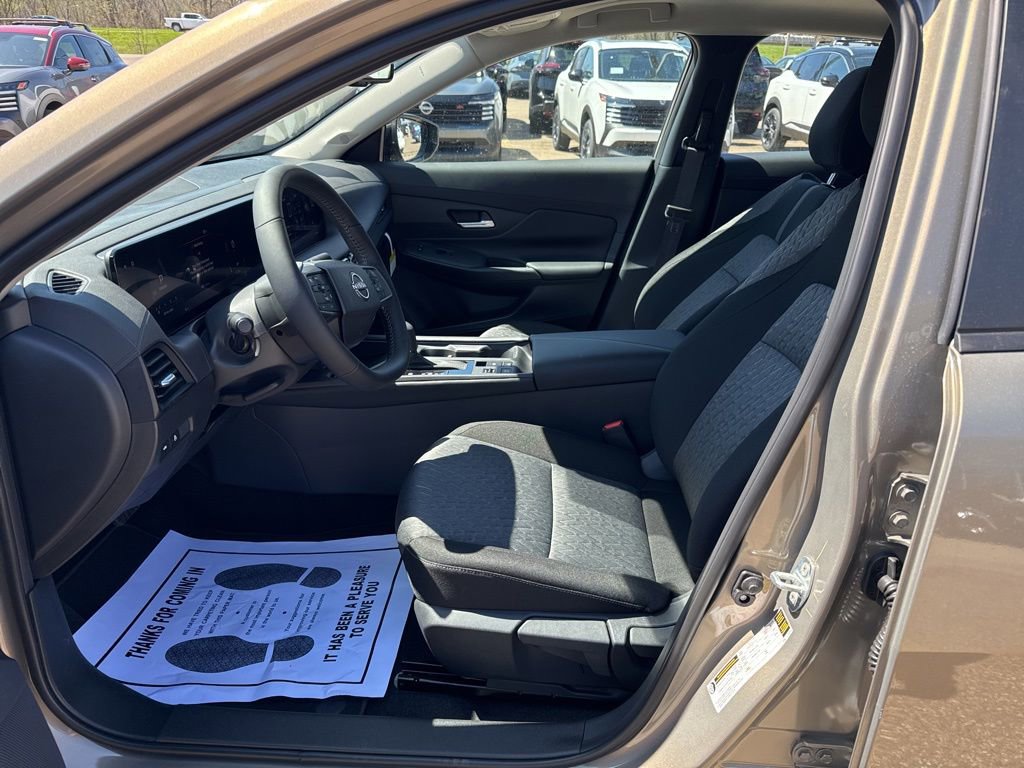 New 2026 Nissan Sentra SV image 9