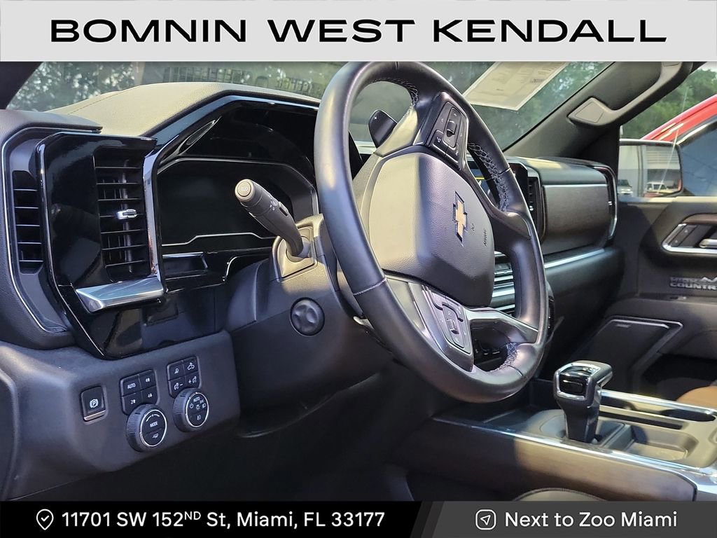Used 2024 Chevrolet Silverado 1500 High Country image 9