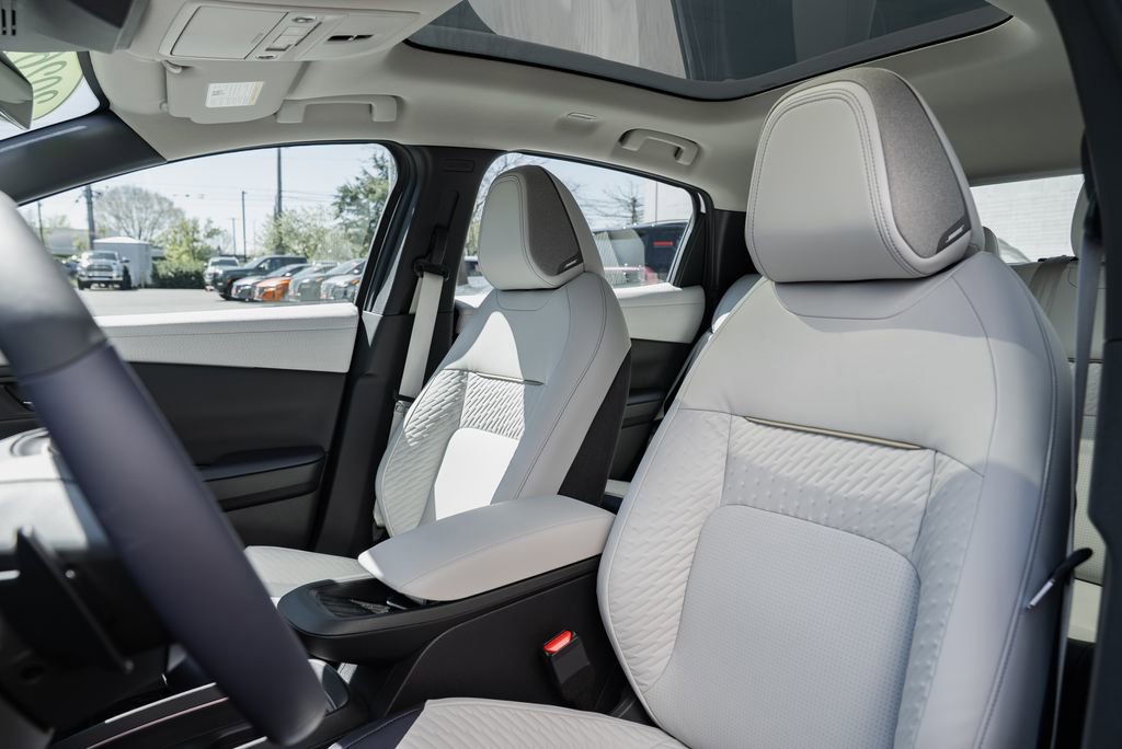 New 2026 Nissan Leaf Platinum+ w/ Cargo Package (Platinum+) image 22