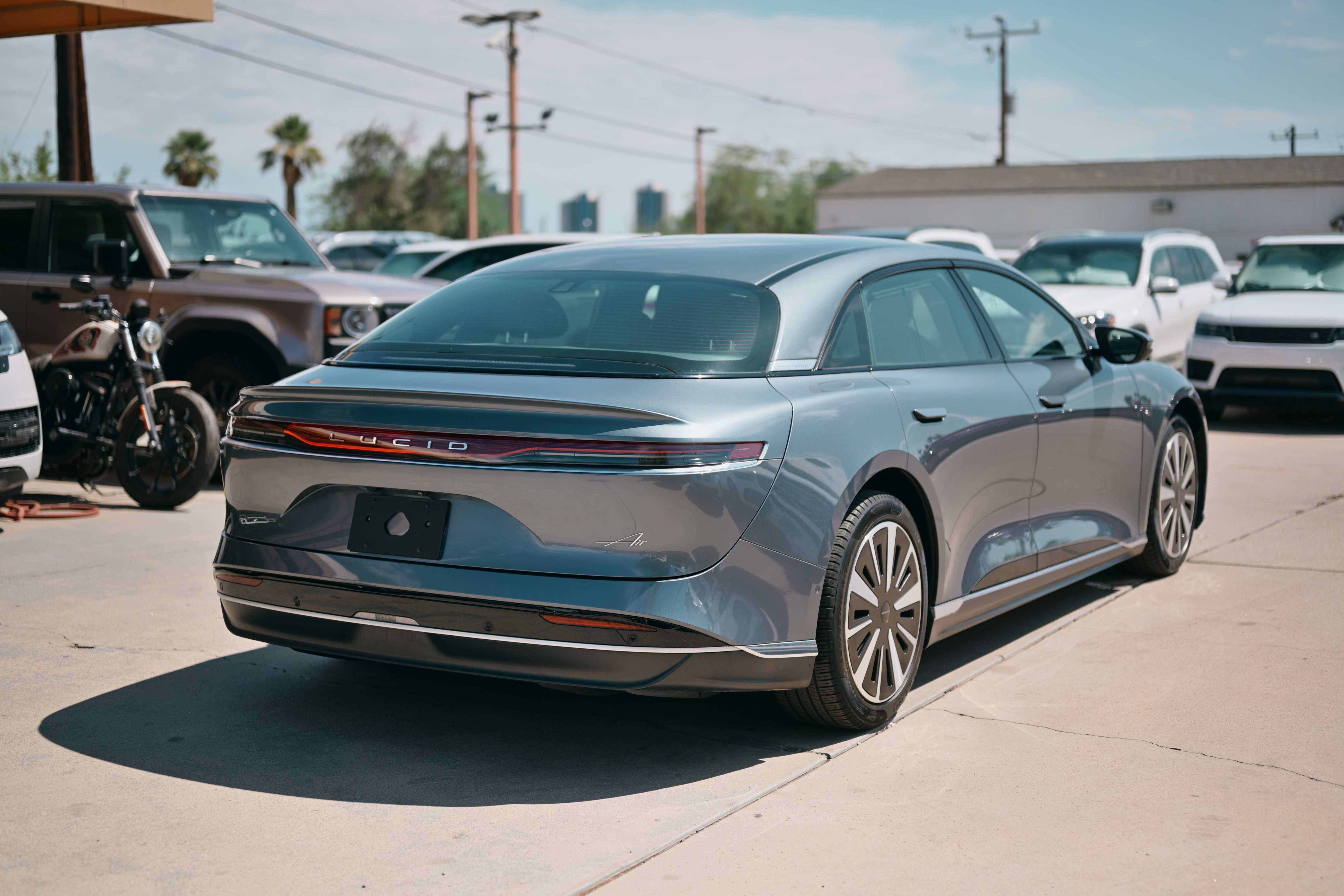 Used 2024 Lucid Air Pure RWD image 3