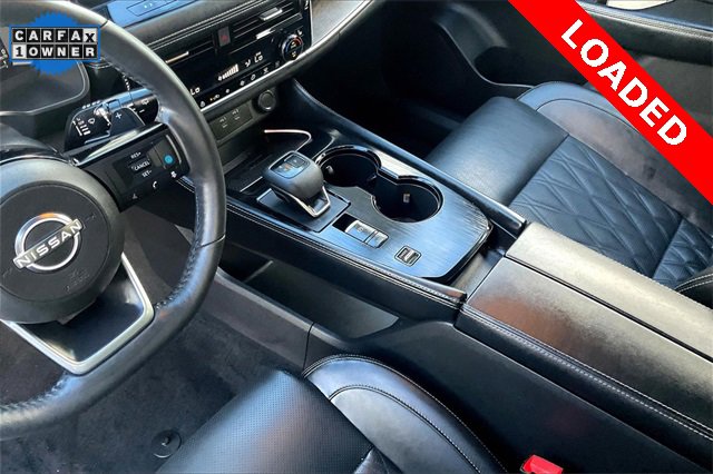 Used 2024 Nissan Rogue Platinum image 17