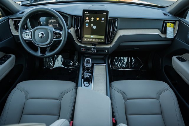 New 2026 Volvo XC60 B5 Core w/ Climate Package image 21