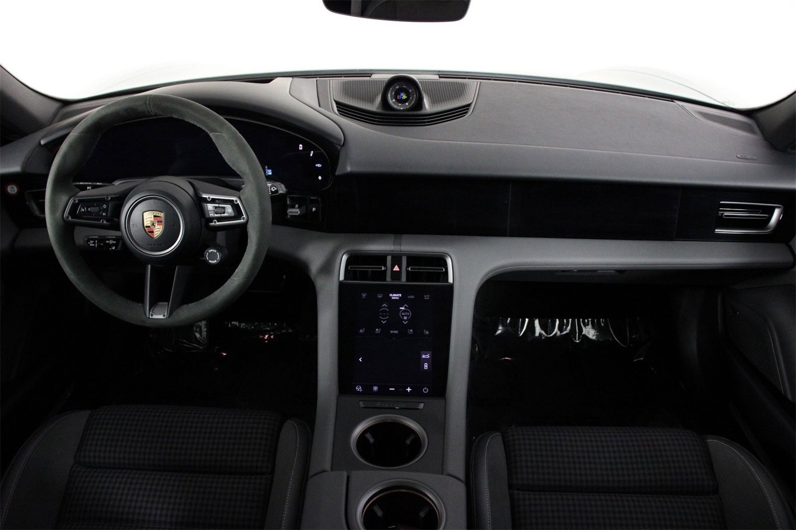 Used 2025 Porsche Taycan 4 Cross Turismo image 11