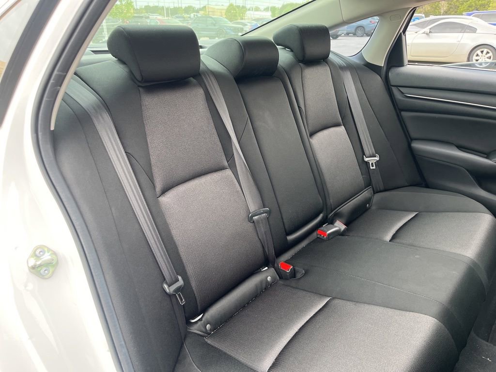 Used 2020 Honda Accord EX image 28