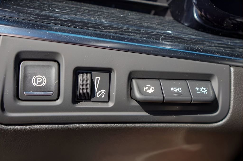 New 2026 Cadillac XT5 Premium Luxury w/ LPO, ONYX Package image 16