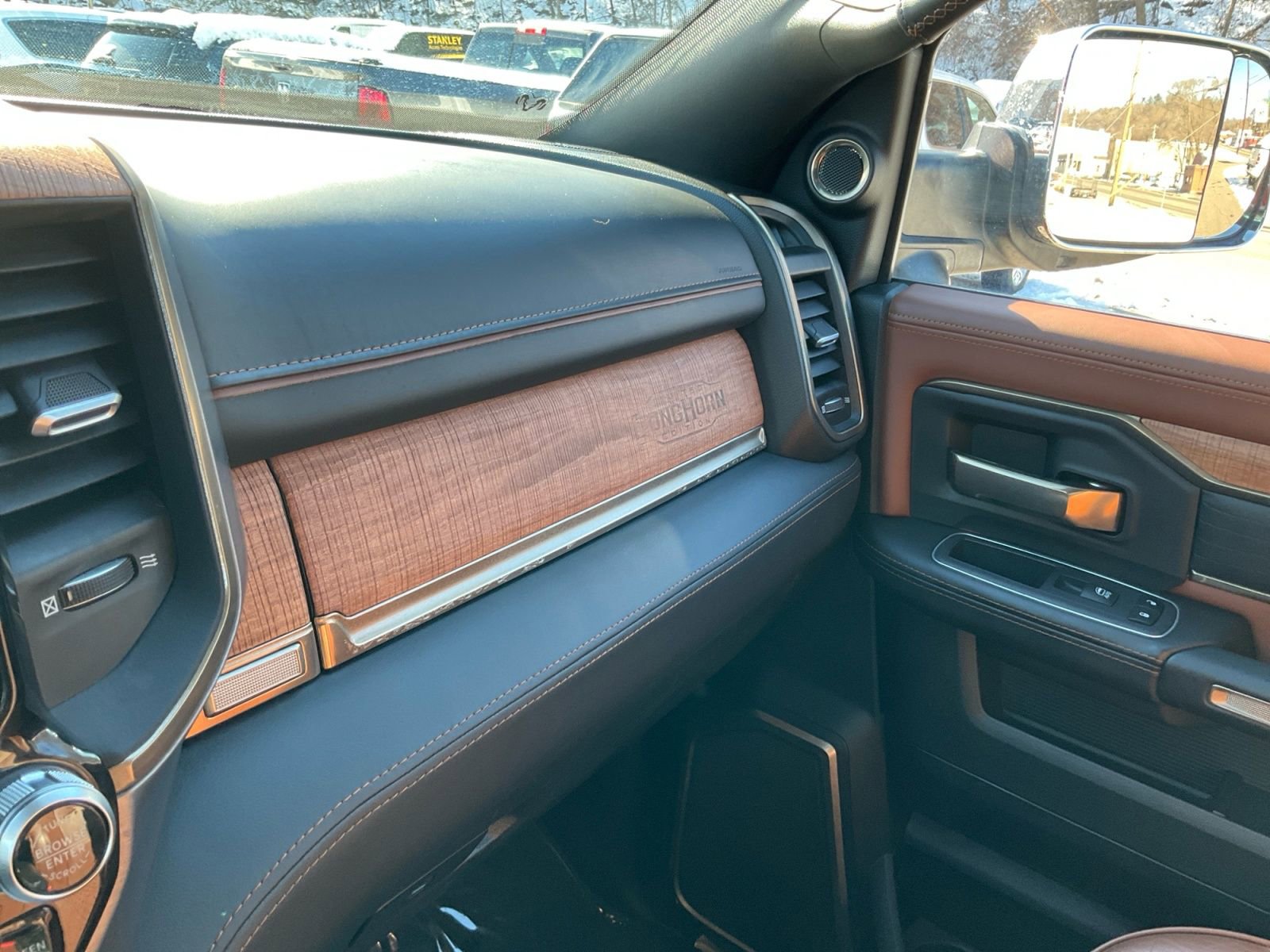 Used 2022 RAM 3500 Limited image 19