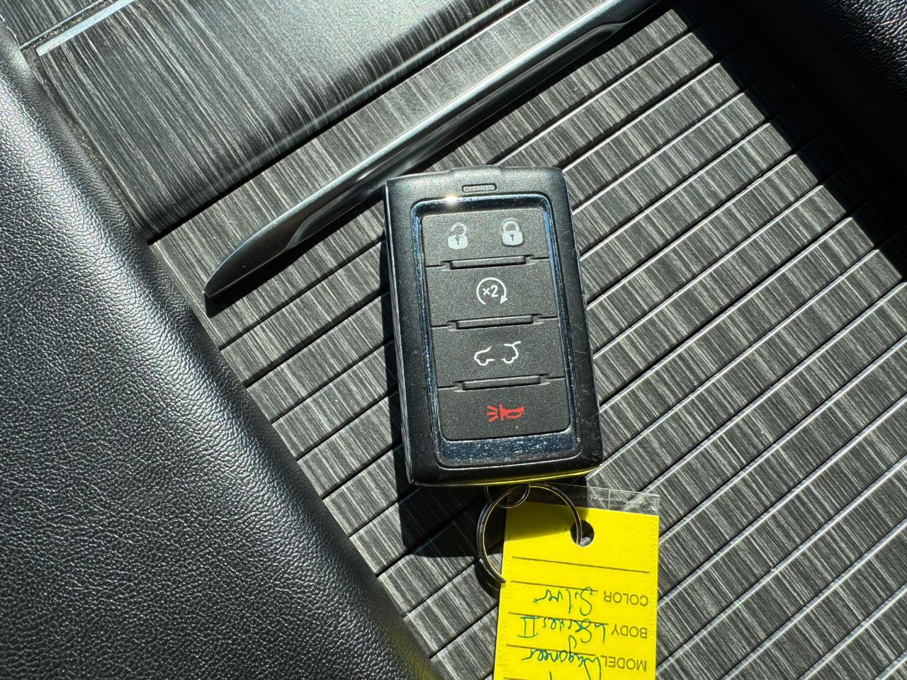 Used 2024 Jeep Wagoneer L Series II RWD image 36