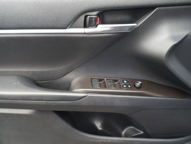 Used 2021 Toyota Camry SE image 22