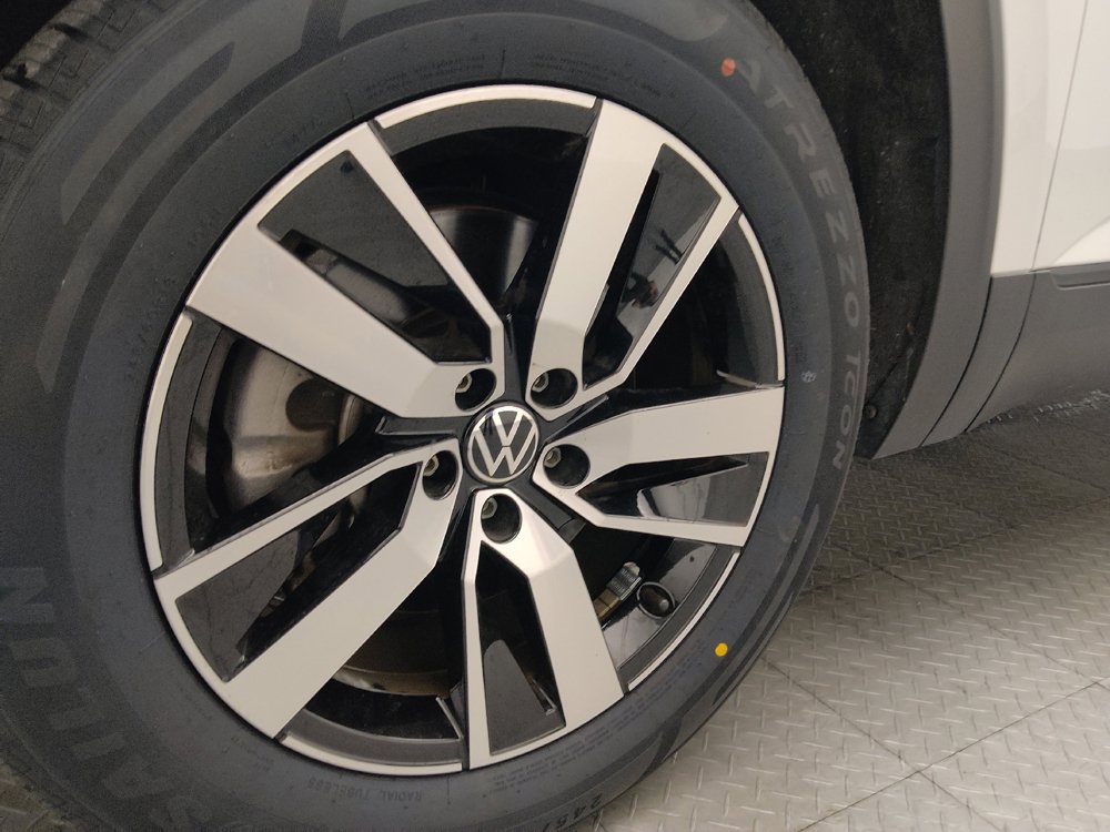Used 2023 Volkswagen Atlas SE FWD image 31