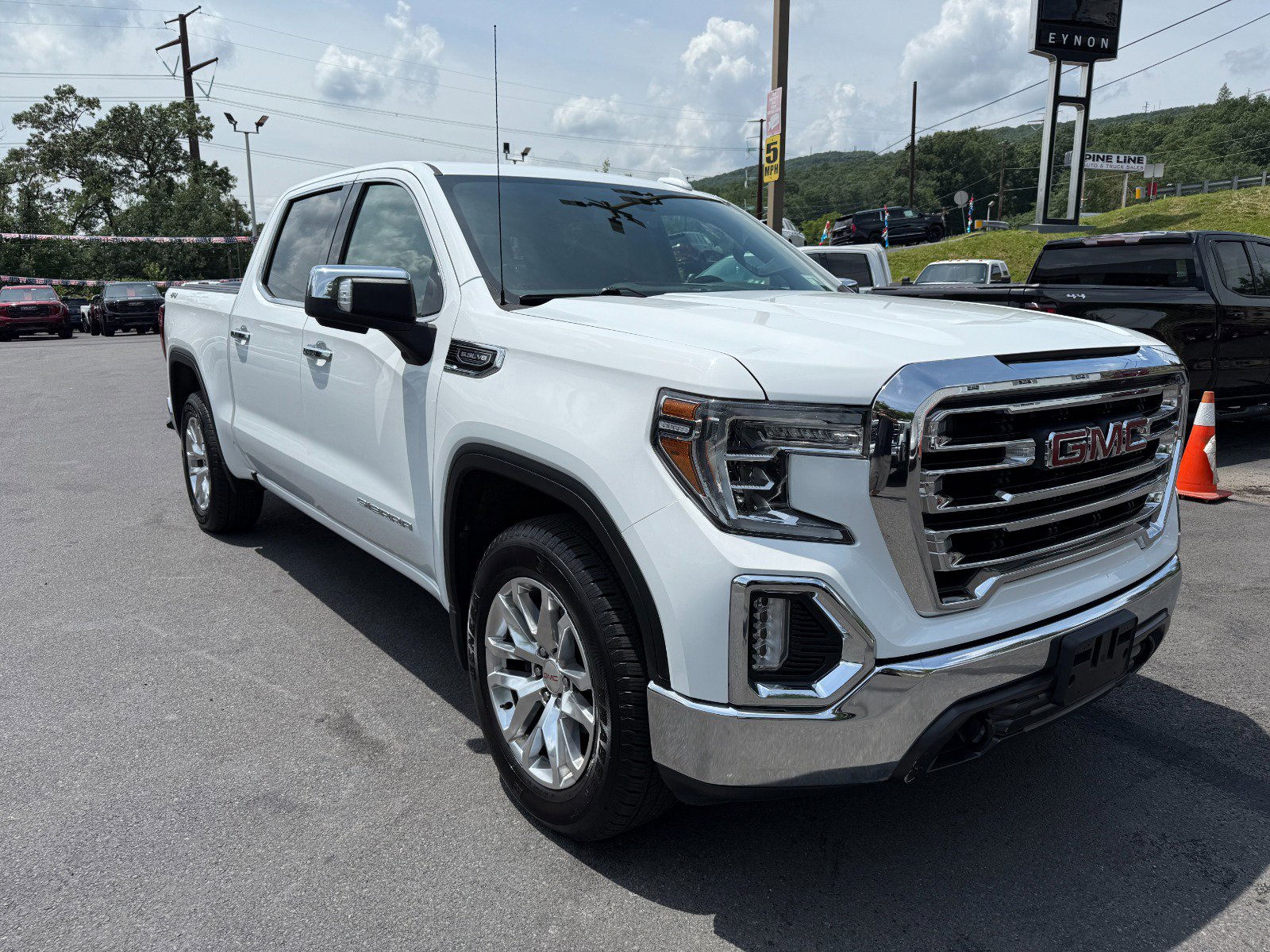 Used 2019 GMC Sierra 1500 SLT w/ SLT Premium Package image 7