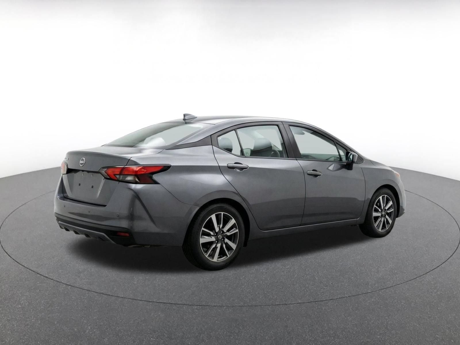 Used 2025 Nissan Versa SV FWD image 9