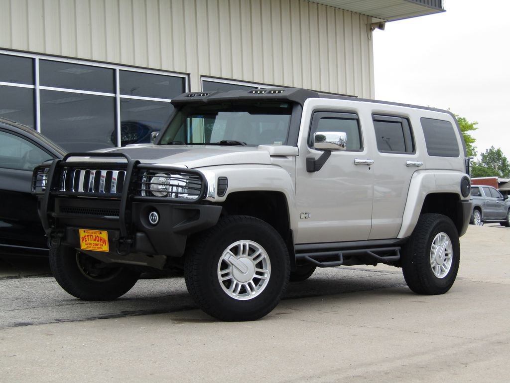 Used 2007 HUMMER H3 w/ Chrome Appearance Package AWD/4WD image 10
