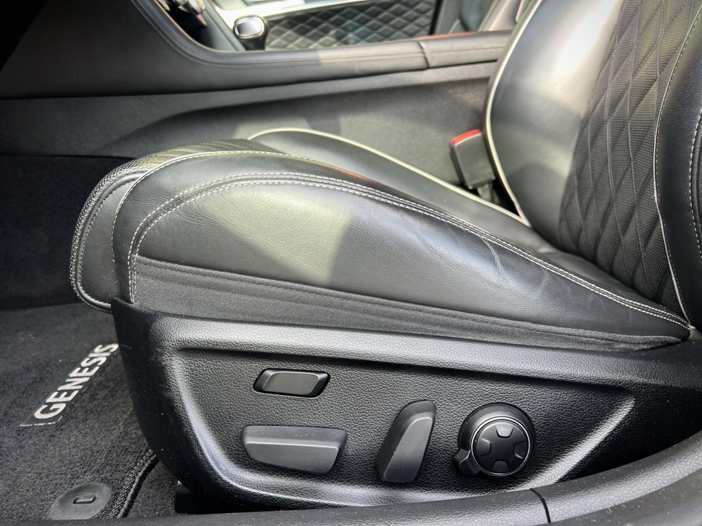 Used 2020 Genesis G70 3.3T w/ Prestige Package image 46