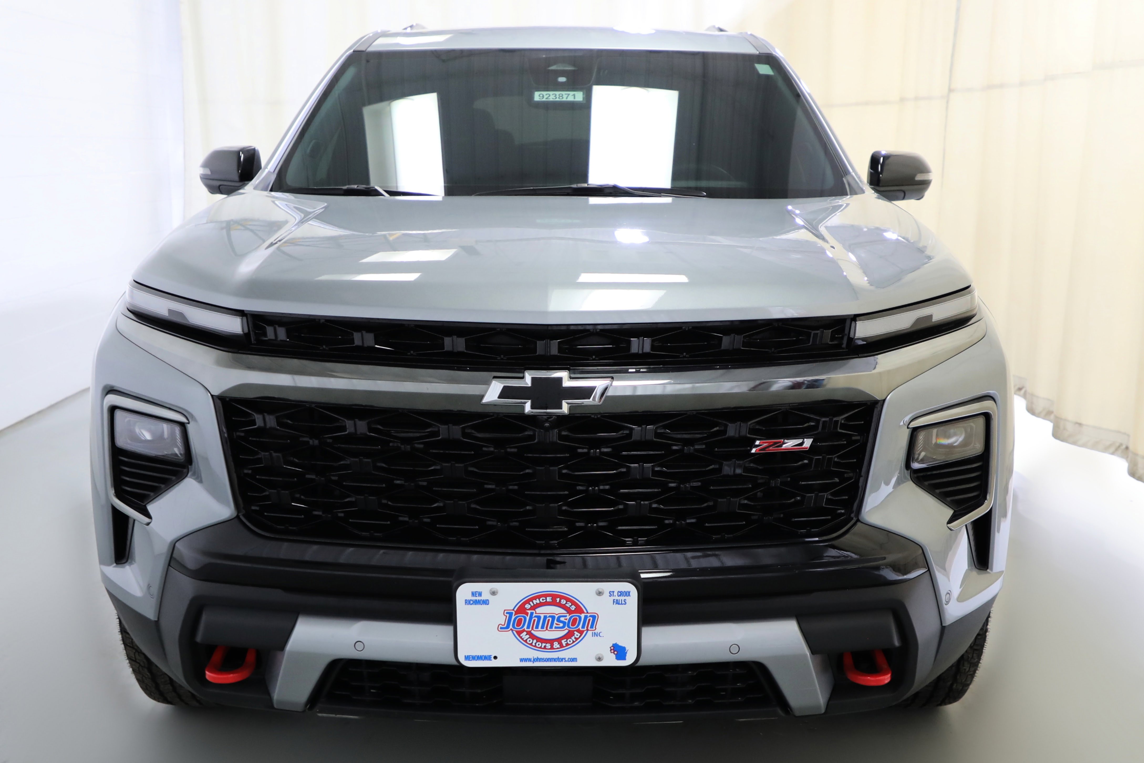 Used 2024 Chevrolet Traverse Z71 w/ Enhanced Driving Package image 18