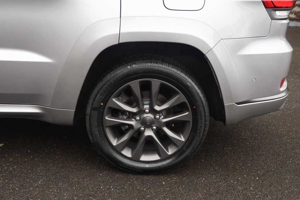 Used 2019 Jeep Grand Cherokee High Altitude AWD/4WD image 15