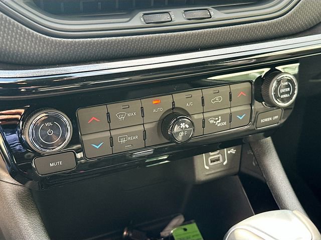 New 2026 Jeep Compass Limited image 16